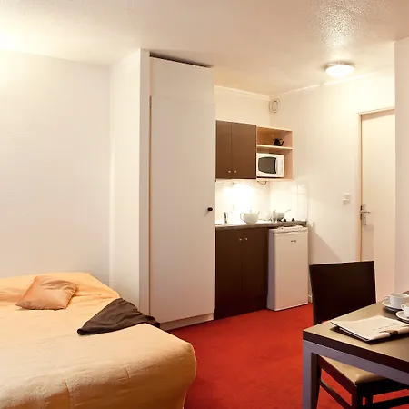 Adagio Access Vauban Apart Otel 2*